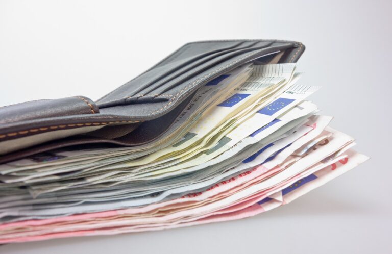Geld besparen? Hierdoor krijg jij meer financiële vrijheid!