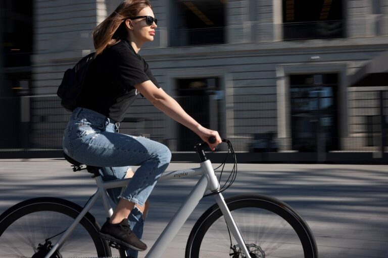 Ontdek waarom steeds meer mensen voor een elektrische stadsfiets kiezen!